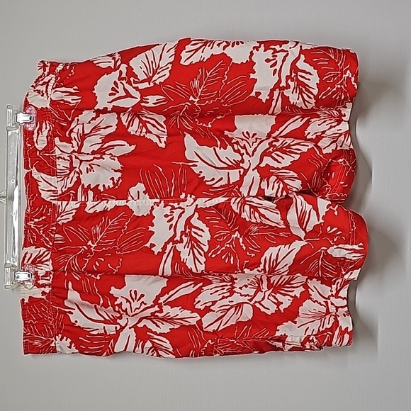 Chaps mens swim trunks. Red, white floral. Size XL. Velcro & tie front. - Picture 5 of 12